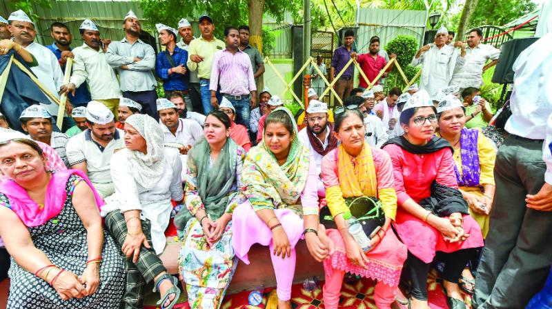AAP Party Members Protesting AAP Party Members Protesting