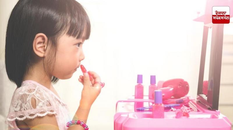 Use of Cosmetics can Disrupt a Child's Hormones News In Punjabi Use of Cosmetics can Disrupt a Child's Hormones News In Punjabi