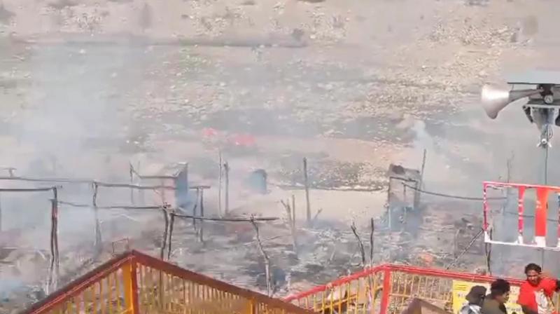 A fire broke out in the Girija Mata temple complex of Ramnagar Uttarakhand News