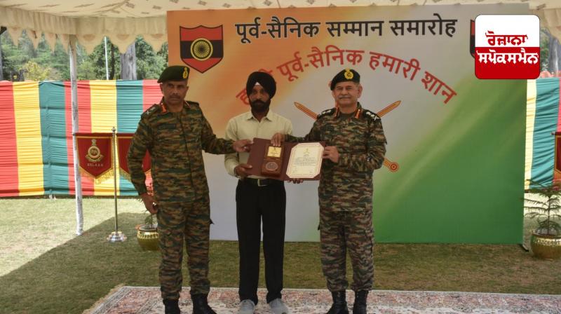 Former Sikh soldier Harjinder Singh's bravery saluted, honored by Army Chief Former Sikh soldier Harjinder Singh's bravery saluted, honored by Army Chief