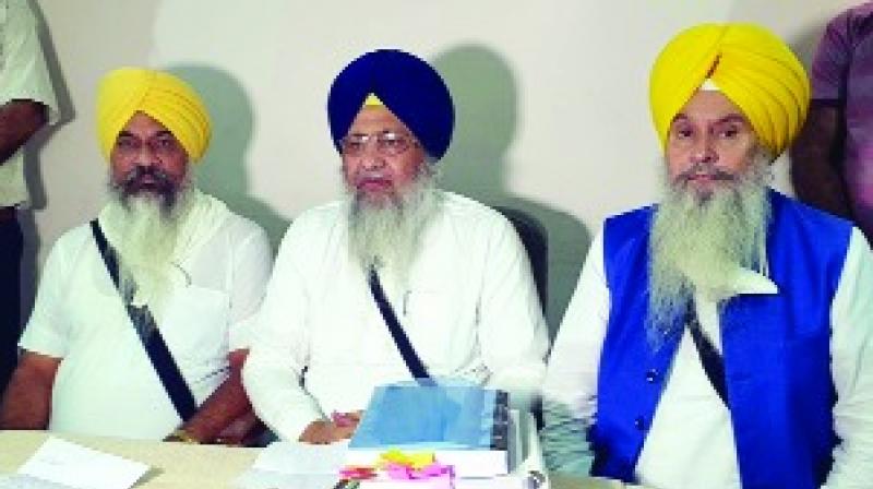 Shiromani Committee bows before Sikh organizations, releases report