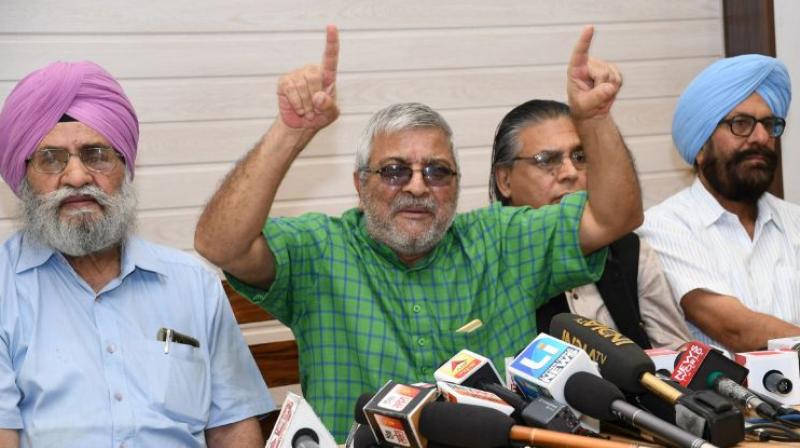 Dr. Dharamvir Gandhi Dr. Dharamvir Gandhi