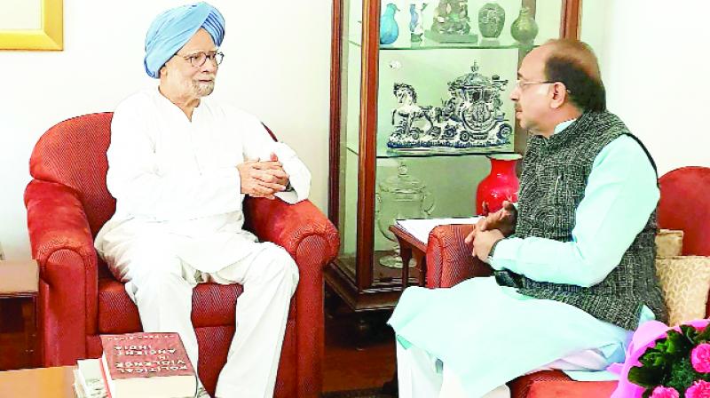 Vijay Goel With  Dr  Manmohan Singh