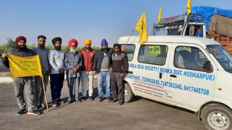 Sarbatt Da Bhala Seva Society's ambulance is present day and night to take care of the farmers Sarbatt Da Bhala Seva Society's ambulance is present day and night to take care of the farmers