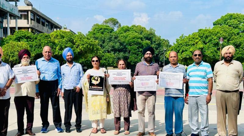 PCS Protest by Retired Officers Association in Sector 17 Plaza PCS Protest by Retired Officers Association in Sector 17 Plaza