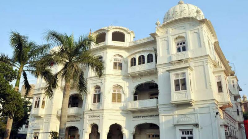 Malakiat Singh, the partner of Sukhbir who killed a fellow employee in the Shiromani Committee office, was arrested Malakiat Singh, the partner of Sukhbir who killed a fellow employee in the Shiromani Committee office, was arrested
