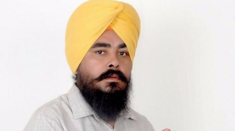 AAP Ropar MLA Amarjit Singh Sandoa returns to party fold. AAP Ropar MLA Amarjit Singh Sandoa returns to party fold.