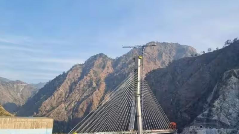 Construction of the country's first cable bridge on the railway connecting Katra-Baramulla