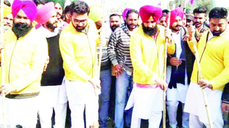 Simranjit Singh Bains during Sewa Simranjit Singh Bains during Sewa