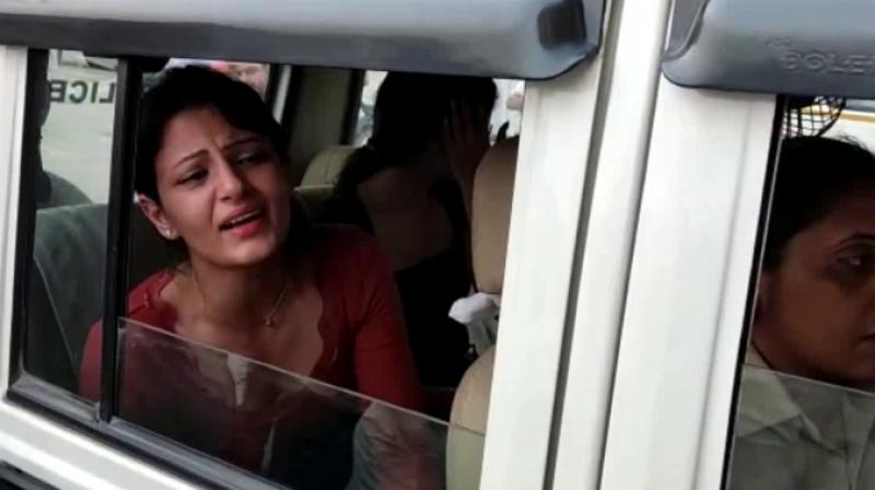 Road accident in Ambala, Ranger Rover girls hit the car Road accident in Ambala, Ranger Rover girls hit the car