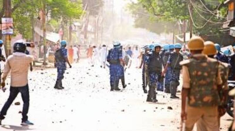 Tension prevails in all parts of Jharkhand including Ranchi, a dozen detained, internet service restored Tension prevails in all parts of Jharkhand including Ranchi, a dozen detained, internet service restored