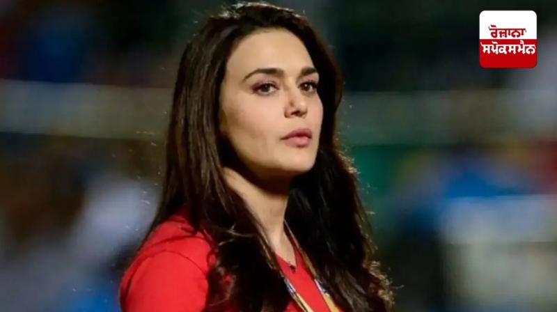 Preity Zinta donates Rs 33.8 lakh for flood victims Preity Zinta donates Rs 33.8 lakh for flood victims