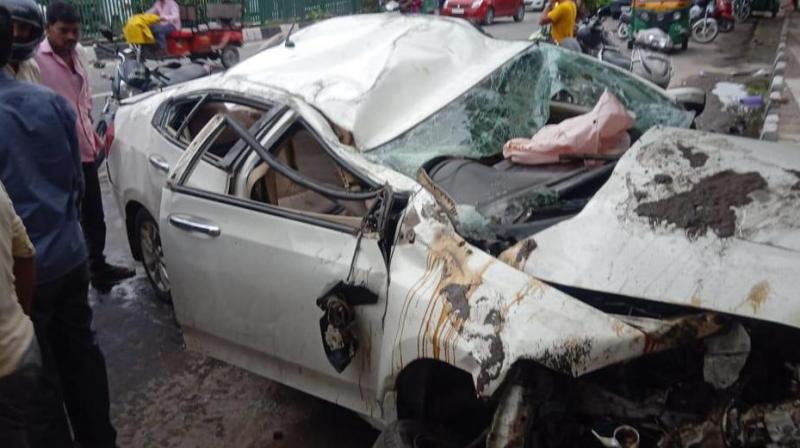 Honda City car crashes, 2 dead