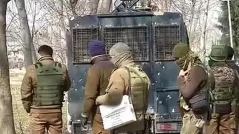 Pulwama police asked the local youth to return home, Pulwama police asked the local youth to return home,