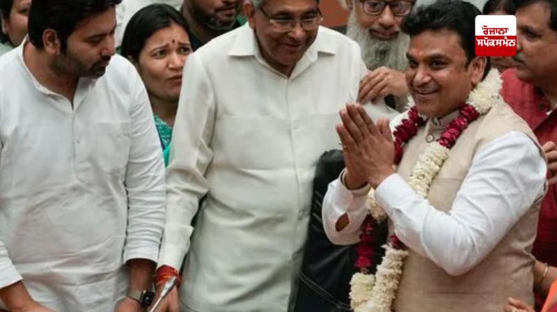 AAP's Mahesh Khichi was elected as the next mayor of Delhi AAP's Mahesh Khichi was elected as the next mayor of Delhi