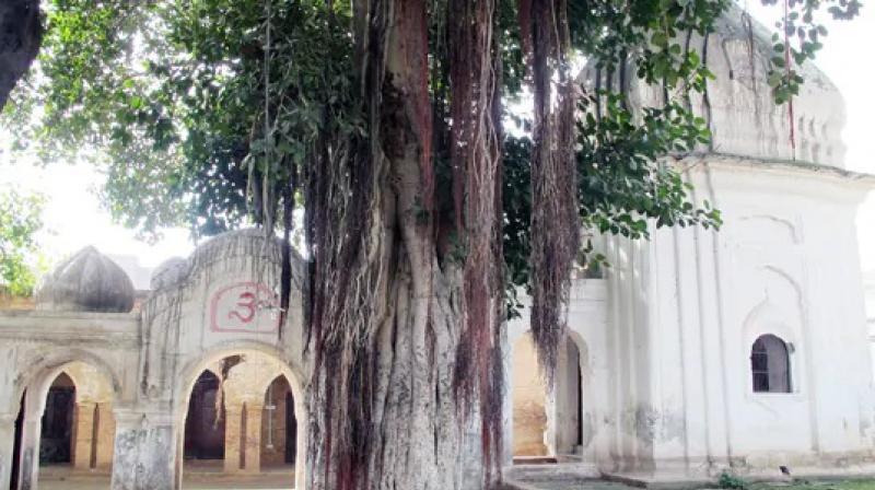 A temple in Pakistan where Hindus can't go 