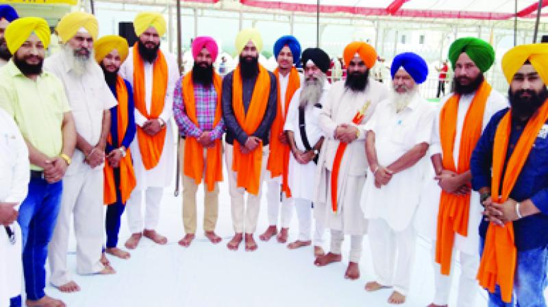 Bhai Gobind Singh Longowal With Others Bhai Gobind Singh Longowal With Others