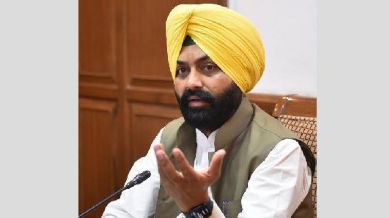 The monopoly of private companies has ended with the government Volvo bus service for Delhi Airport - Laljit Singh Bhullar The monopoly of private companies has ended with the government Volvo bus service for Delhi Airport - Laljit Singh Bhullar