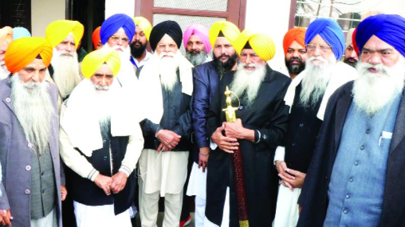 Brahmpura challenges Sukhbir to prove his meeting with Captain