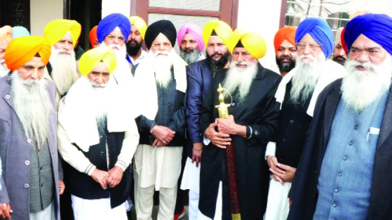 Brahmpura challenges Sukhbir to prove his meeting with Captain Brahmpura challenges Sukhbir to prove his meeting with Captain