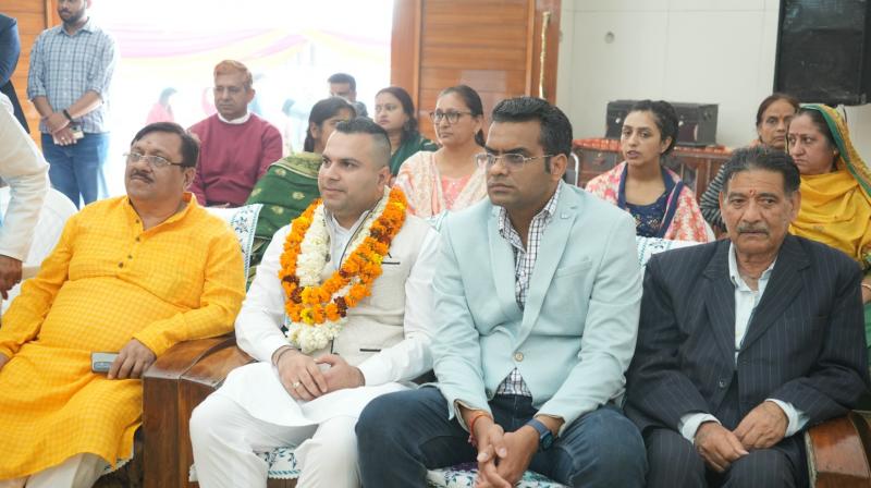 Chandigarh Mayor With Others Chandigarh Mayor With Others
