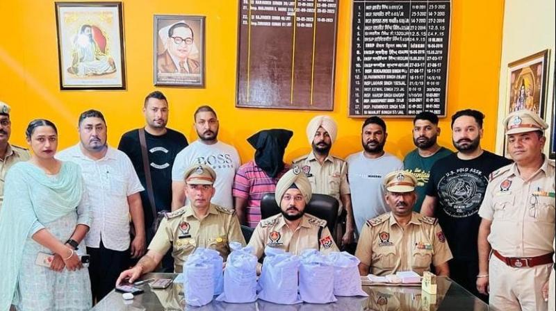 Jalandhar police seized 9 Kg Heroin Jalandhar police seized 9 Kg Heroin