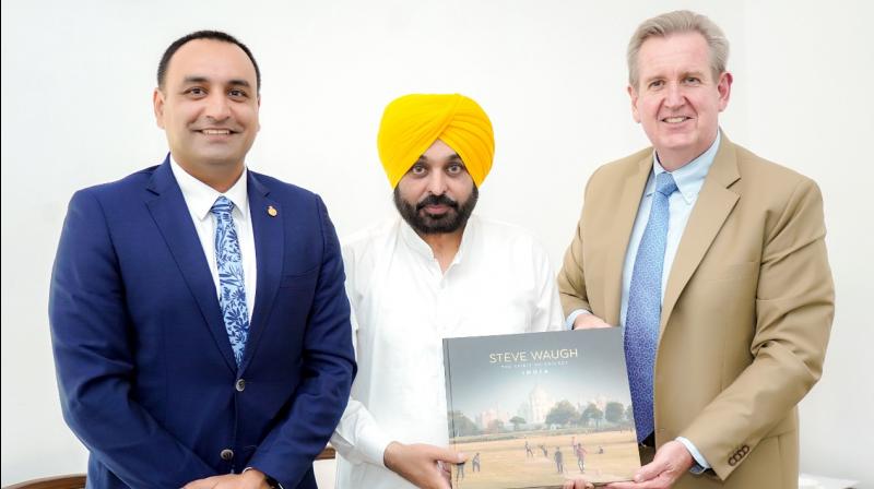 CM Bhagwant Mann with Australian High Commissioner Barry O'Farrell CM Bhagwant Mann with Australian High Commissioner Barry O'Farrell