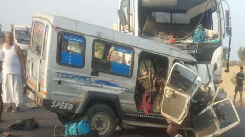 11 killed after truck-jeep collide 11 killed after truck-jeep collide