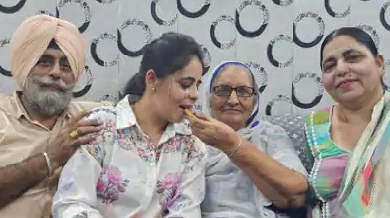 Arshpreet Kaur Arshpreet Kaur