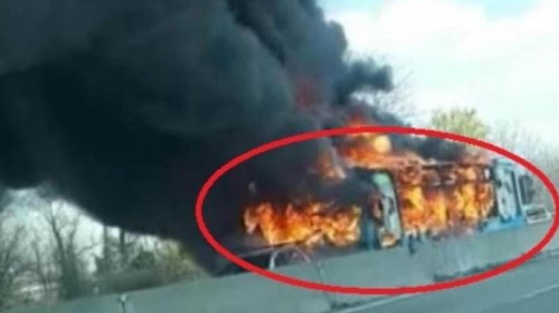 Italy bus driver abducted 51 children with bus and burnt Italy bus driver abducted 51 children with bus and burnt