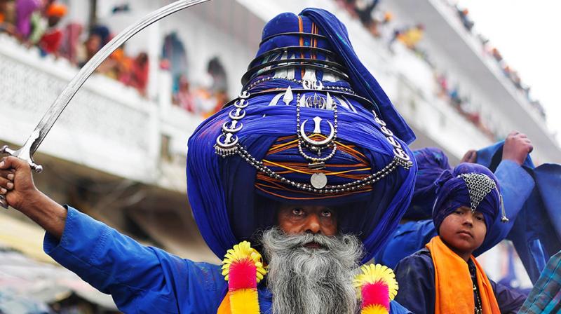 Hola Mohalla Hola Mohalla