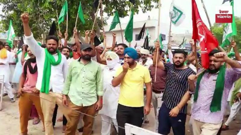 Protest Against Sukhbir Badal 
