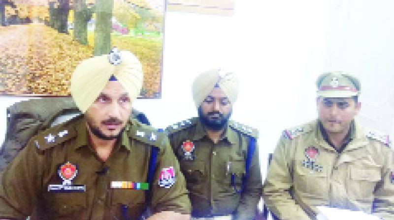 While giving information SSP Manjit Singh Dhesi And Others While giving information SSP Manjit Singh Dhesi And Others