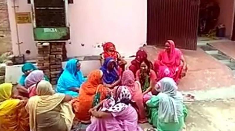 Ghaziabad new shatabadipuram family attempted suicide Ghaziabad new shatabadipuram family attempted suicide