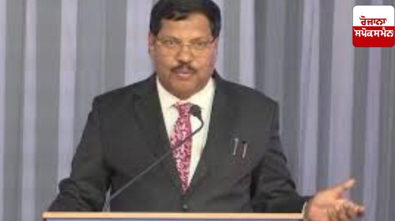 Girls are most vulnerable in the digital age: Chief Justice Gavai Girls are most vulnerable in the digital age: Chief Justice Gavai