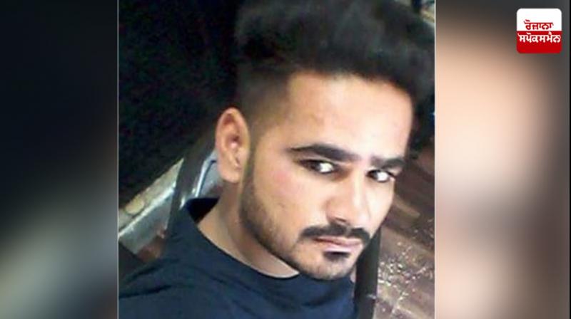 The case of robbery of 5 crore rupees in Haridwar; Bounty criminal killed in police encounter The case of robbery of 5 crore rupees in Haridwar; Bounty criminal killed in police encounter