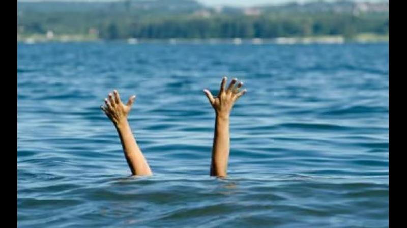 Girls Drown Girls Drown