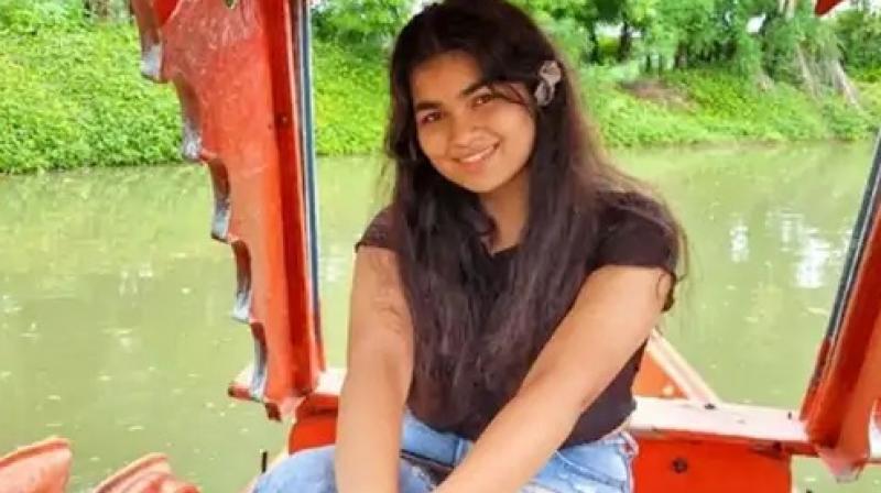 Ahmedabad girl stuck in balcony during fire succumbs to burn injuries Ahmedabad girl stuck in balcony during fire succumbs to burn injuries