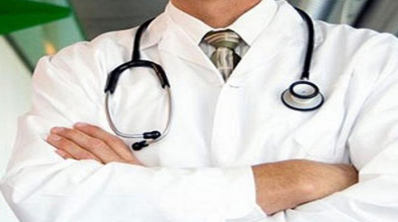 Punjab vigilance nabs doctor for taking bribe Punjab vigilance nabs doctor for taking bribe