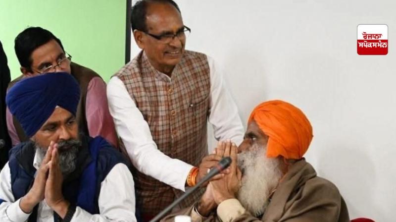 ਕੇਂਦਰ ਸਰਕਾਰ ਨਾਲ 4 ਮਈ ਨੂੰ ਕਿਸਾਨਾਂ ਦੀ ਹੋਣ ਵਾਲੀ ਮੀਟਿੰਗ ਹੋਈ ਮੁਲਤਵੀ ਕੇਂਦਰ ਸਰਕਾਰ ਨਾਲ 4 ਮਈ ਨੂੰ ਕਿਸਾਨਾਂ ਦੀ ਹੋਣ ਵਾਲੀ ਮੀਟਿੰਗ ਹੋਈ ਮੁਲਤਵੀ