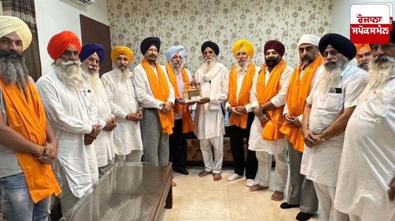 Takht Sri Harmandir Ji Patna Sahib Management Committee met with Advocate Dhami Takht Sri Harmandir Ji Patna Sahib Management Committee met with Advocate Dhami