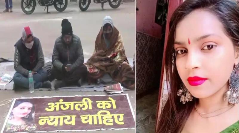 Anjali's family stage massive protest infront of Sultanpuri Police station Anjali's family stage massive protest infront of Sultanpuri Police station