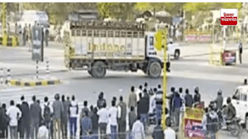 Failure in the security of the Vice President, a truck full of cylinders rammed into the caravan Failure in the security of the Vice President, a truck full of cylinders rammed into the caravan