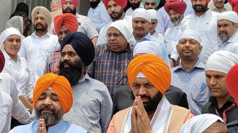 Nayab Saini bowed down at Darbar Sahib Nayab Saini bowed down at Darbar Sahib