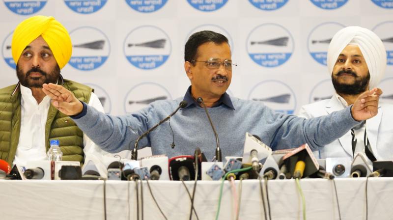 Kejriwal gives 8 guarantees to teachers for education reforms in Punjab