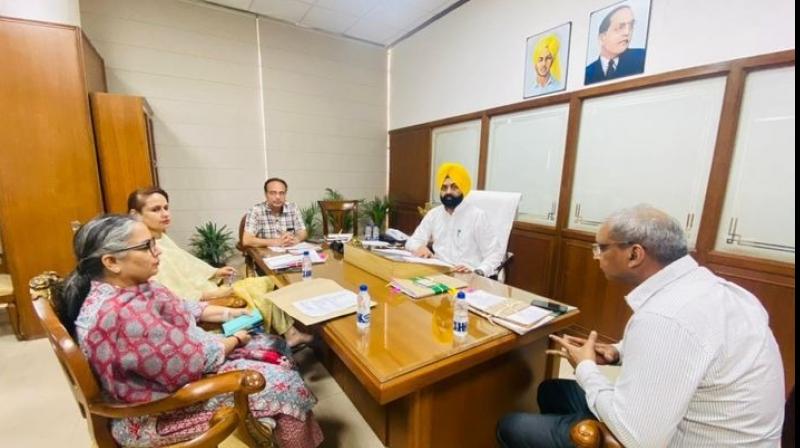Transport Minister directs authorities to curb diesel theft of government buses Transport Minister directs authorities to curb diesel theft of government buses
