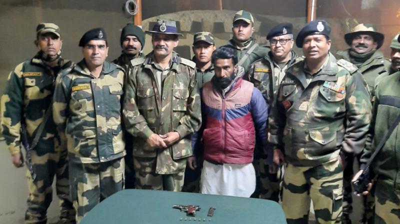 BSF Arrested a man with pistol BSF Arrested a man with pistol