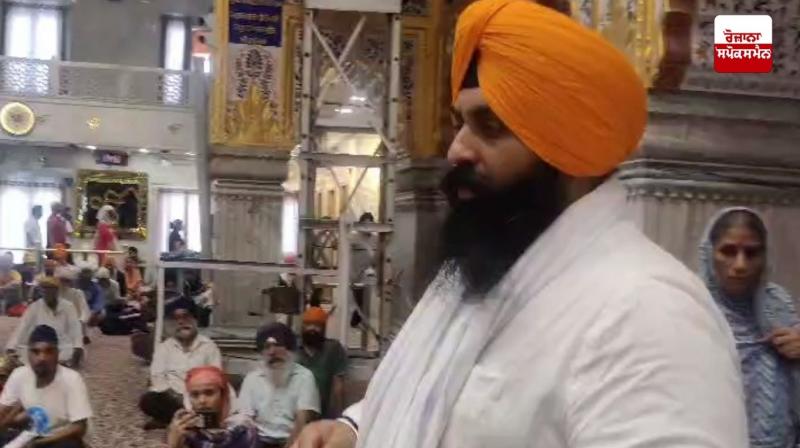 Cabinet Minister Harjot Singh Bains visited Gurdwara Sri Sis Ganj Sahib and collected his salary. Cabinet Minister Harjot Singh Bains visited Gurdwara Sri Sis Ganj Sahib and collected his salary.
