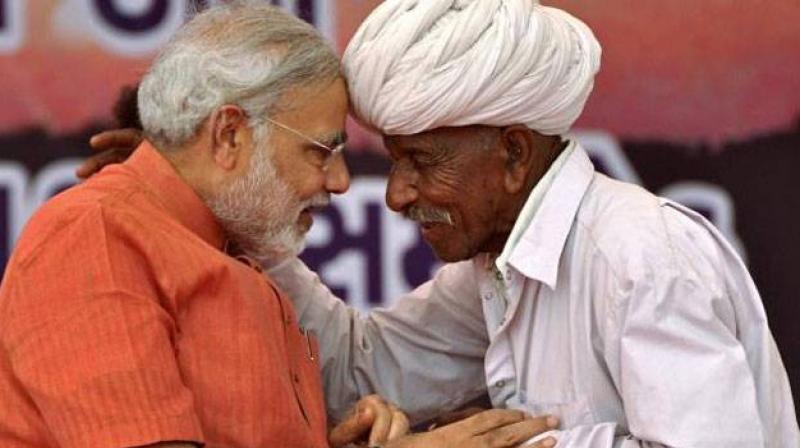 Narendra Modi with Kisan Narendra Modi with Kisan
