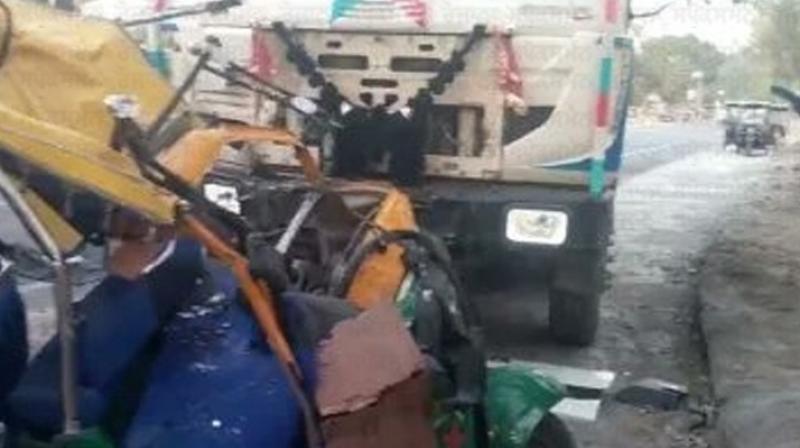 Madhya Pradesh News: At least five die after truck collides with tempo in Chitrakoot Madhya Pradesh News: At least five die after truck collides with tempo in Chitrakoot
